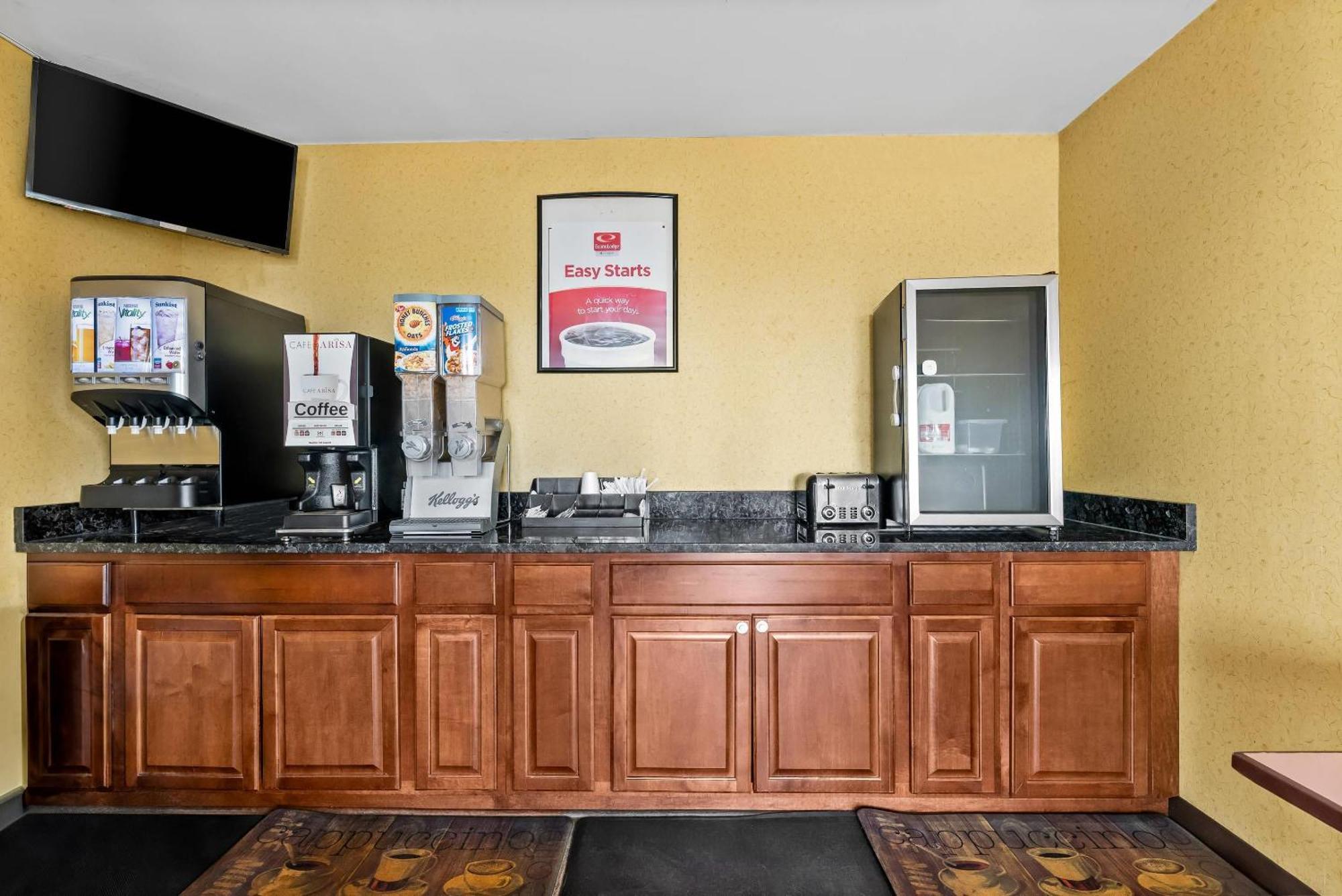 Econo Lodge Fredericksburg Near I-95 Екстериор снимка
