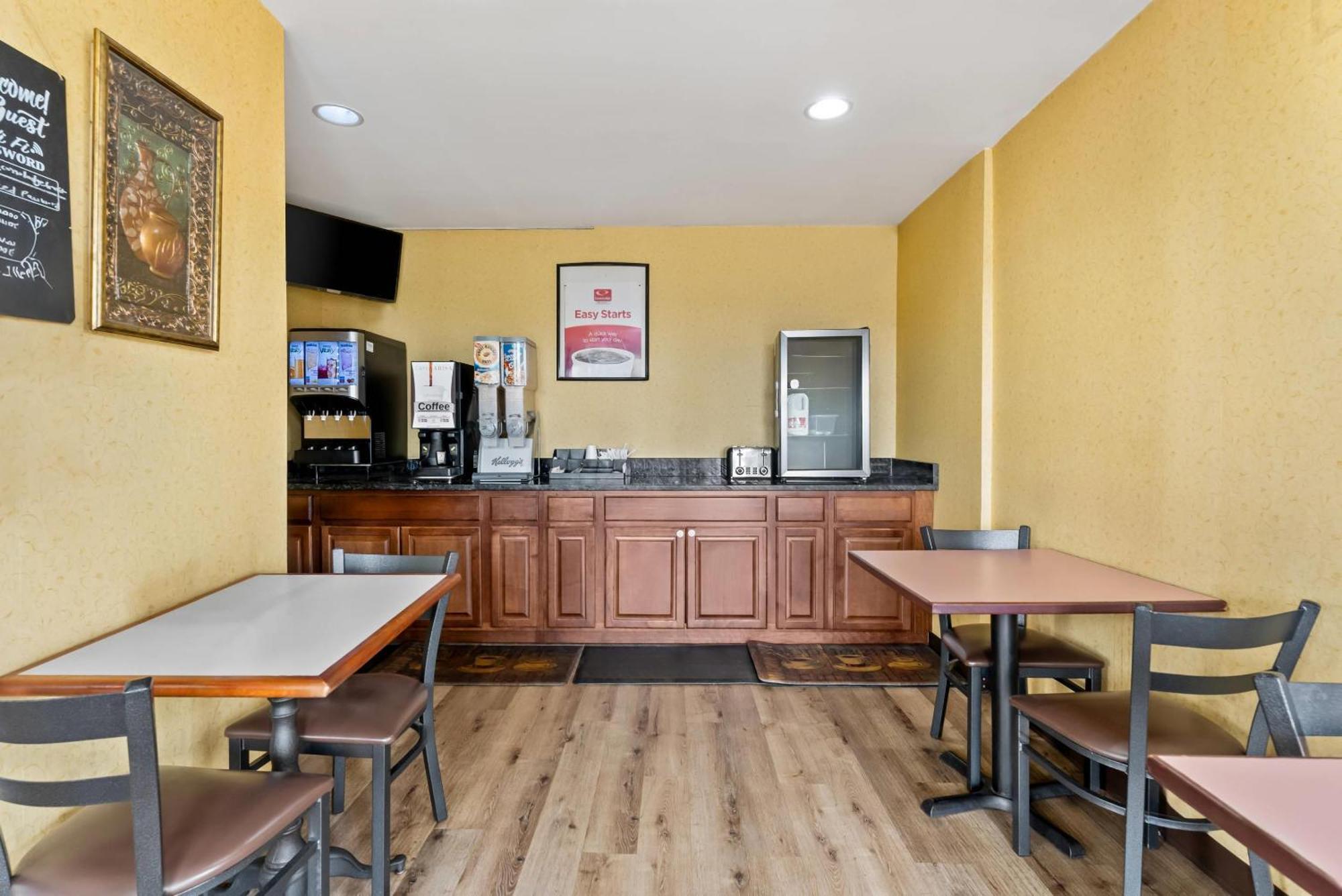 Econo Lodge Fredericksburg Near I-95 Екстериор снимка