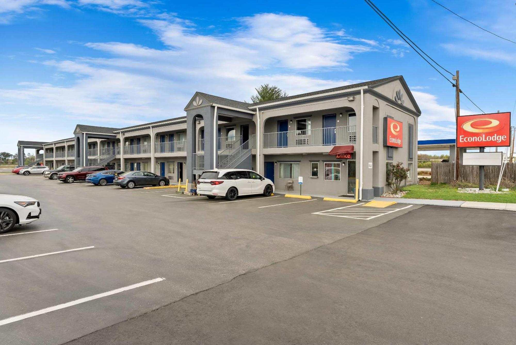 Econo Lodge Fredericksburg Near I-95 Екстериор снимка